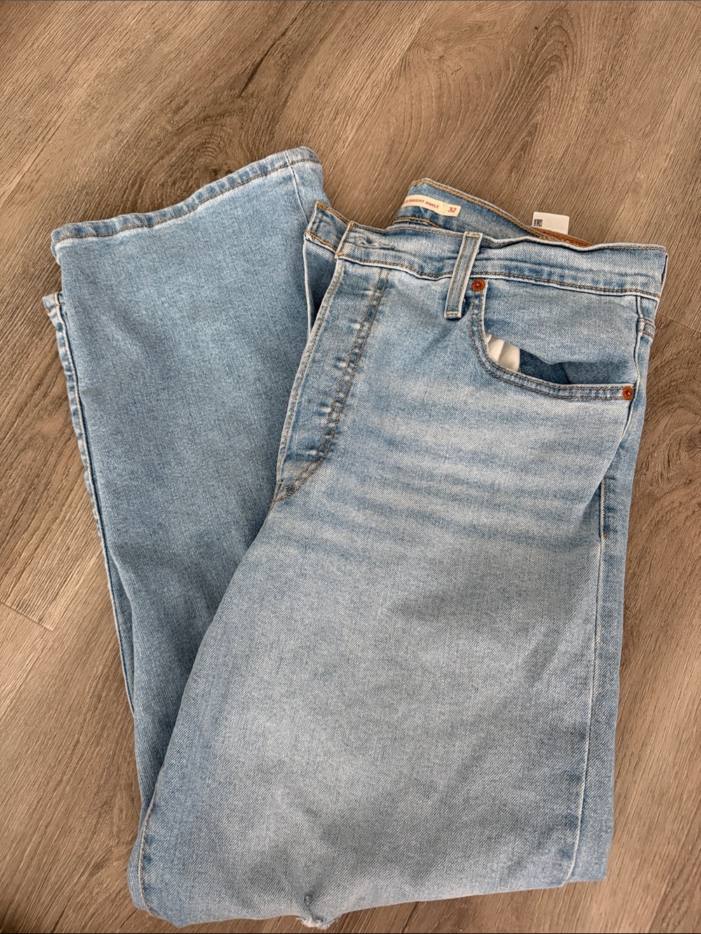 Levis ribcage straight ankle Jean